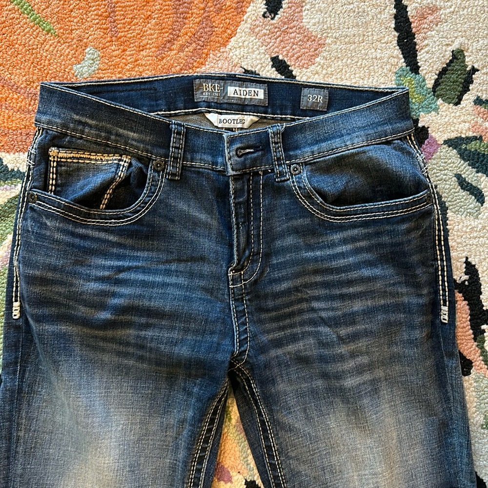 BKE 30R Aiden Bootleg